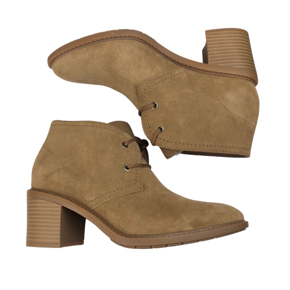 Clarks Shoes - Clarks Fall and Winter Bohemian Scene Lace Ankle Boots Size 9.5